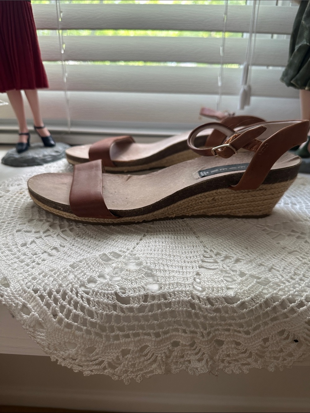 Steven Madden JOEN, leather Brown Wedge Sandals with Ankle Strap size 10